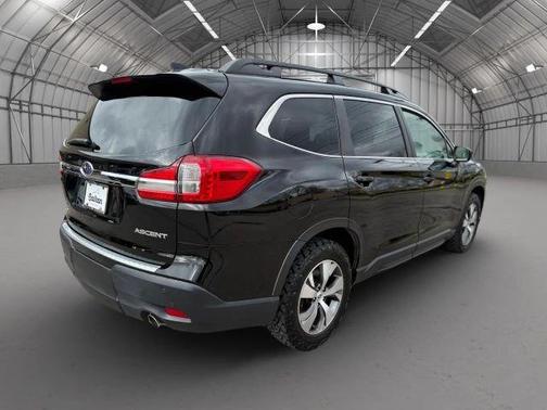 Crystal Black Silica 2019 Subaru Ascent Premium 8-Passenger