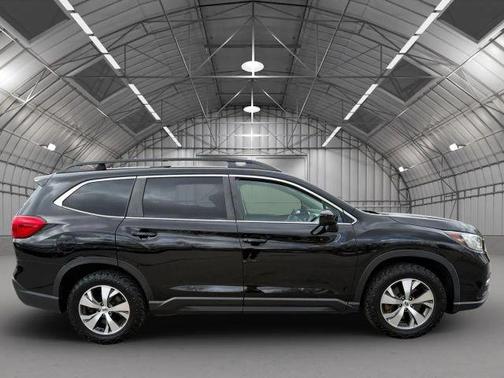 Crystal Black Silica 2019 Subaru Ascent Premium 8-Passenger