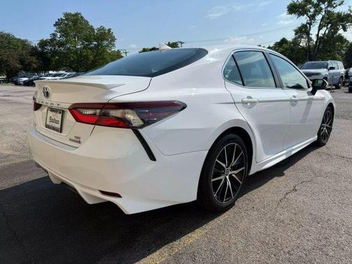 2021 Toyota Camry Hybrid SE