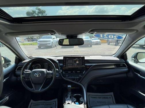2021 Toyota Camry Hybrid SE