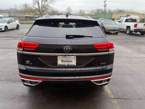 2020 Volkswagen Atlas Cross Sport 3.6L V6 SE w/Technology R-Line