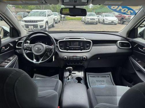 2016 Kia Sorento LX