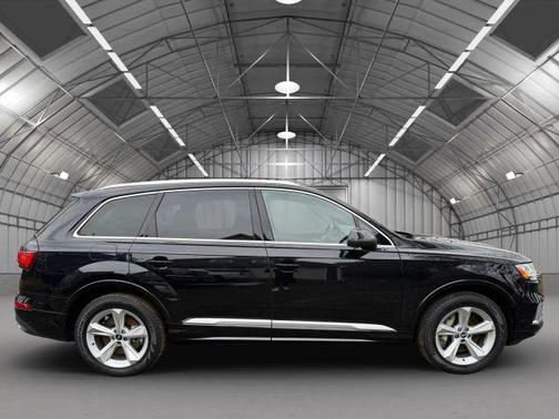 2021 Audi Q7 45 Premium