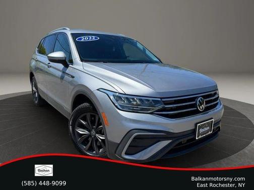 Pyrite Silver Metallic 2022 Volkswagen Tiguan 2.0T SE
