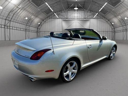 Gray 2002 Lexus SC 430