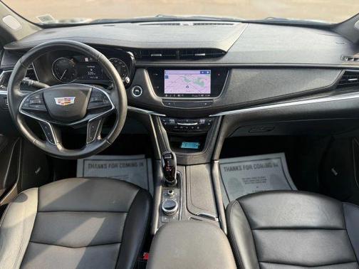 2022 Cadillac XT5 Premium Luxury