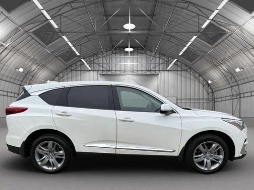 White 2019 Acura RDX Advance Package
