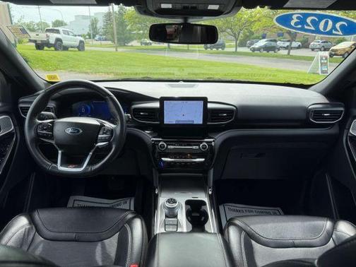 Black 2023 Ford Explorer ST