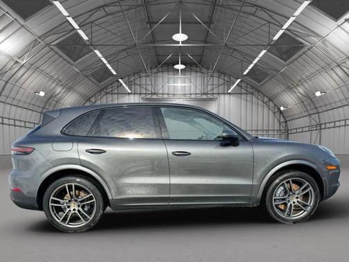 2021 Porsche Cayenne Base