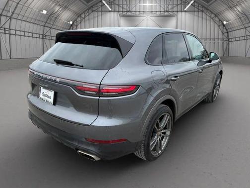 2021 Porsche Cayenne Base
