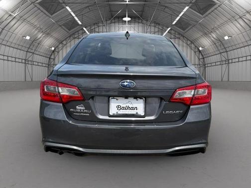 Magnetite Gray Metallic 2018 Subaru Legacy 2.5i Limited