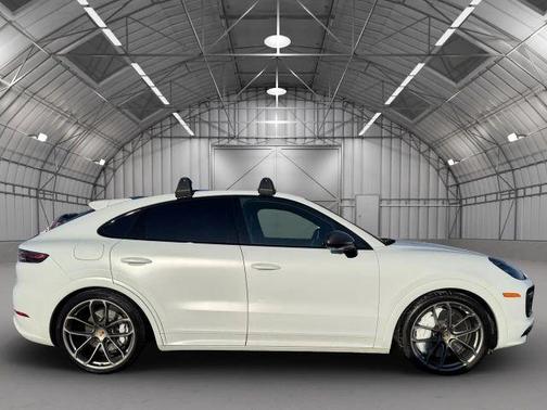 2022 Porsche Cayenne Turbo Coupe AWD