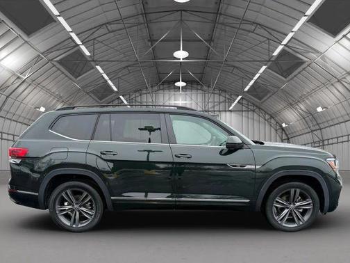2021 Volkswagen Atlas 3.6 V6 SE w/ Technology R-Line