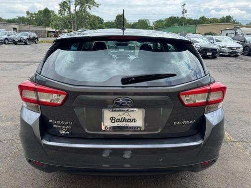 2019 Subaru Impreza 2.0i