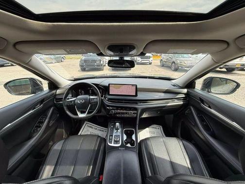2022 INFINITI QX60 Luxe