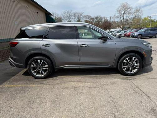 2022 INFINITI QX60 Luxe