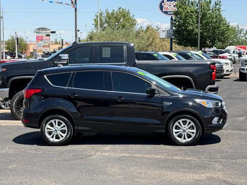 Agate Black Metallic 2019 Ford Escape SE