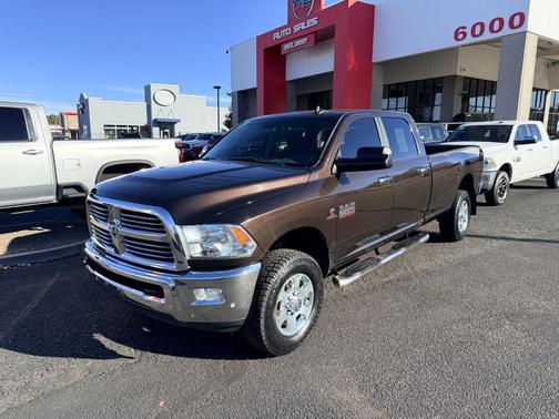 2017 RAM 2500 Big Horn Crew Cab 4x4 8' Box