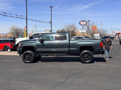 2017 GMC Sierra 2500 Denali