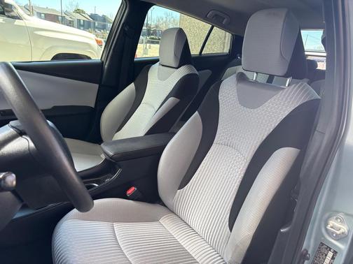 2016 Toyota Prius Two