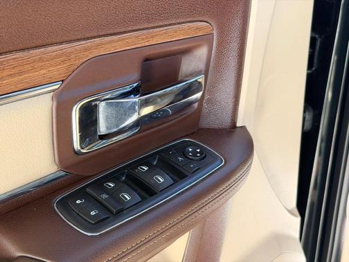 2016 RAM 2500 Laramie