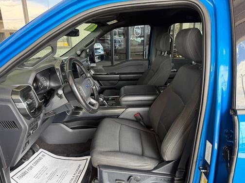 Velocity Blue Metallic 2021 Ford F-150 XLT