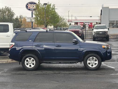 Nautical Blue Metallic 2019 Toyota 4Runner SR5 Premium