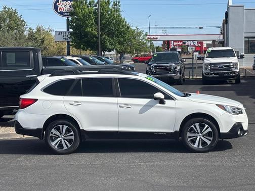 Crystal White Pearl 2019 Subaru Outback 2.5i Limited