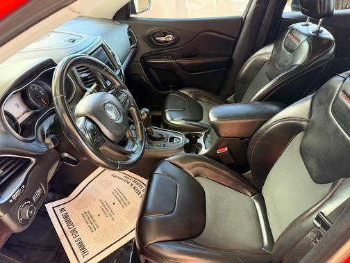 2019 Jeep Cherokee Trailhawk