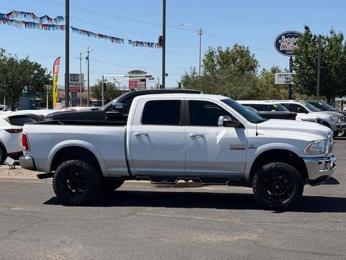 Bright White Clearcoat 2016 RAM 2500 Laramie