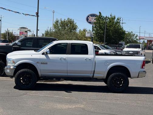 Bright White Clearcoat 2016 RAM 2500 Laramie