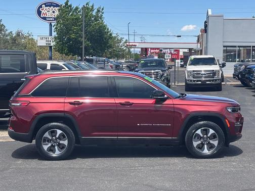 Velvet Red Pearlcoat 2022 Jeep Grand Cherokee 4xe Base