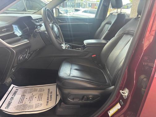 Velvet Red Pearlcoat 2022 Jeep Grand Cherokee 4xe Base