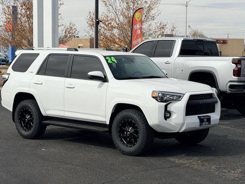 2024 Toyota 4Runner SR5