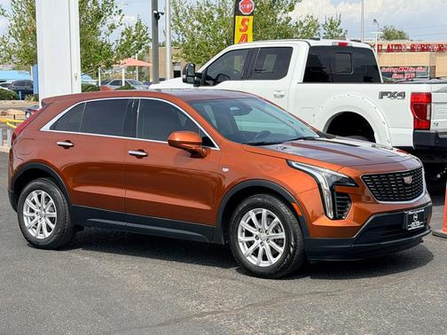 Autumn Metallic 2019 Cadillac XT4 Luxury