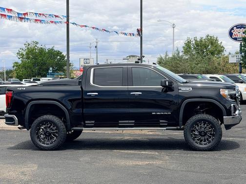 Quicksilver Metallic 2019 GMC Sierra 1500 SLT