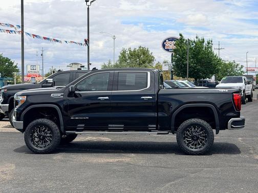 Quicksilver Metallic 2019 GMC Sierra 1500 SLT