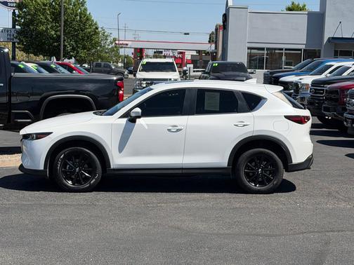 Snowflake White Pearl Mica 2022 Mazda CX-5 2.5 S Preferred Package