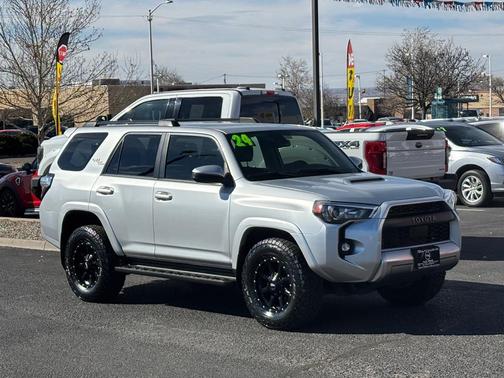 2024 Toyota 4Runner TRD Off Road
