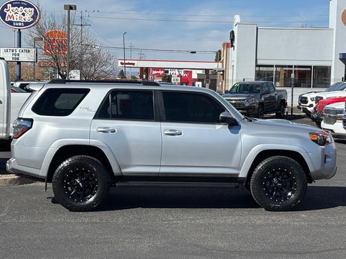 2024 Toyota 4Runner TRD Off Road