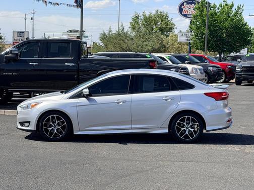 Ingot Silver 2015 Ford Focus SE