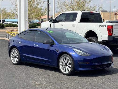 Deep Blue Metallic 2019 Tesla Model 3 Standard Range
