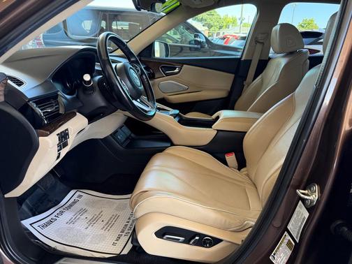 Majestic Black Pearl 2019 Acura RDX Advance Package