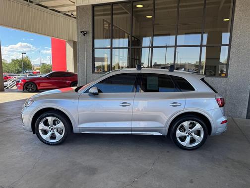 2022 Audi Q5 45 S line Premium Plus