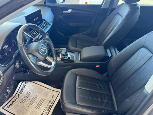 2022 Audi Q5 45 S line Premium Plus