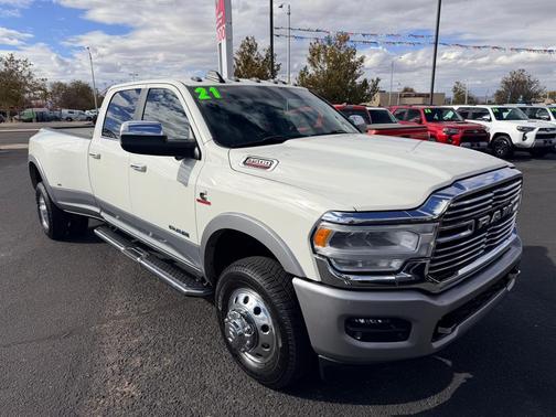 2021 RAM 3500 Laramie Crew Cab 4x4 8' Box
