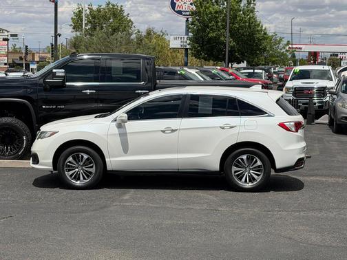 White Diamond Pearl 2017 Acura RDX Advance Package