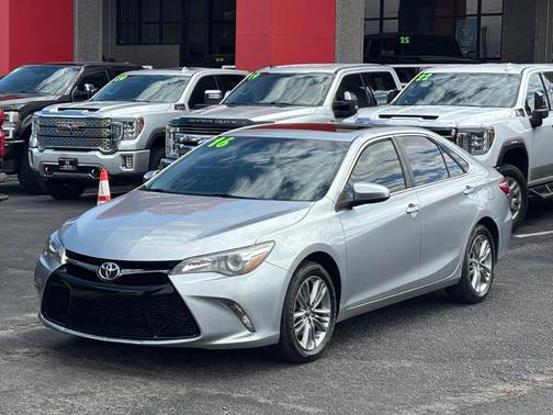 Celestial Silver Metallic 2016 Toyota Camry LE