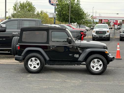 Black Clearcoat 2020 Jeep Wrangler Sport S