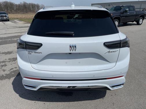 Iridescent White Tricoat 2026 Buick Envision Avenir AWD